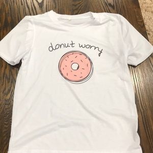 Donut worry tee